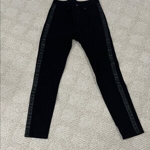 Elegant Black Skinny Jeans with Side Accents